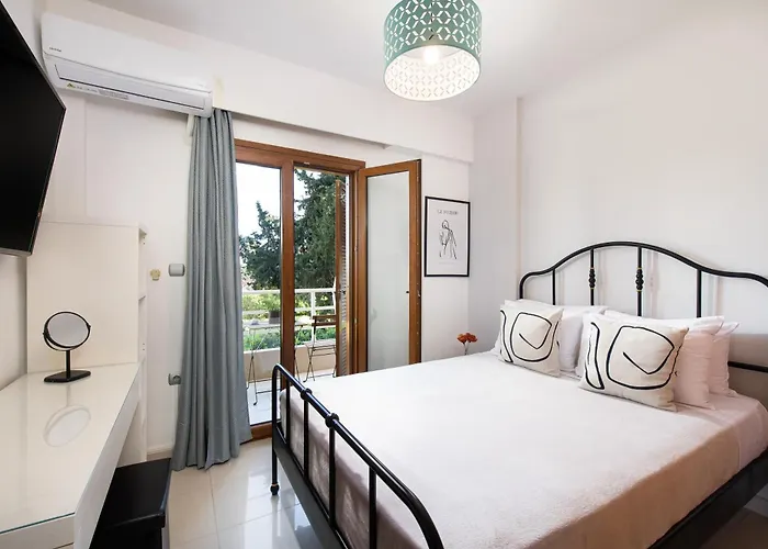 Dora 3 Bedroom Апартаменты *