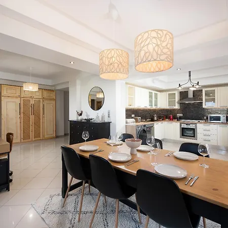 Dora 3 Bedroom Apartman *
